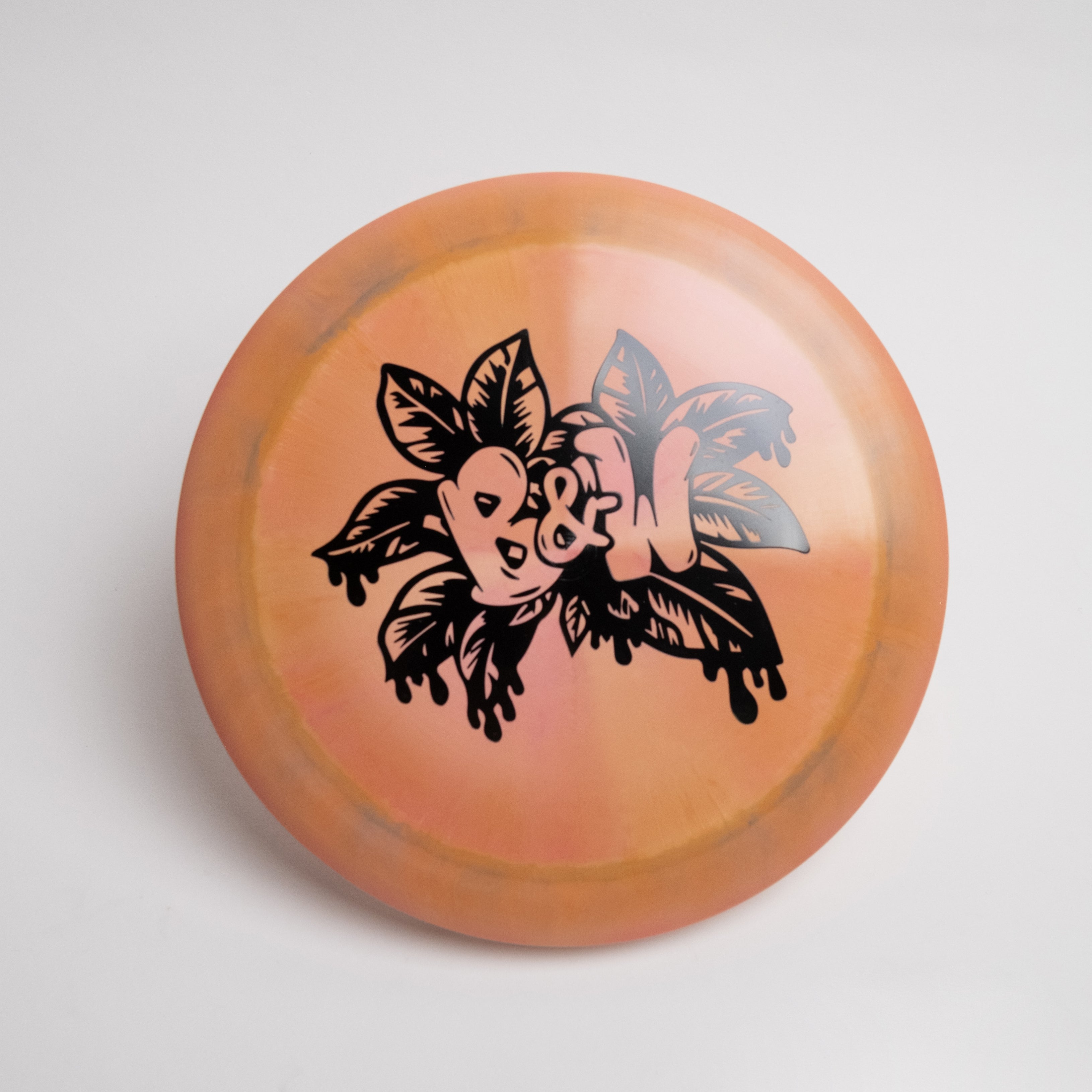 ESP Nuke - Discraft disc with a wide wing, deep rim, and domed flight plate, designed for dependable distance and overstable flight, ideal for advanced players.