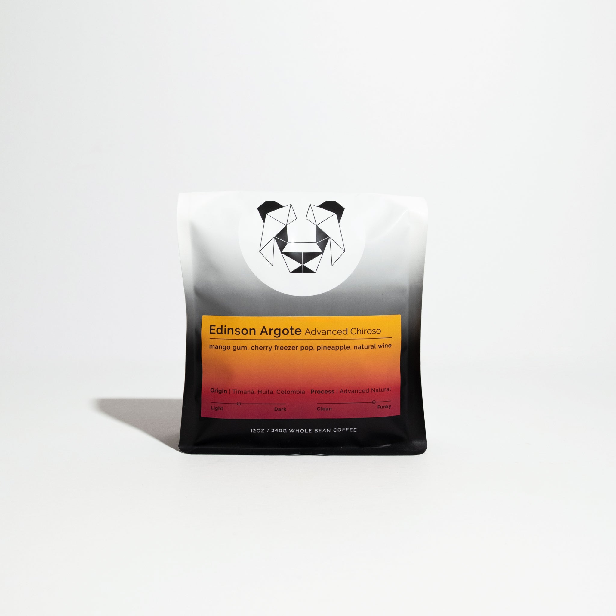 Sealed pouch of Edinson Argote Advanced Chiroso coffee, highlighting mango gum, cherry freezer pop, pineapple, and natural wine flavors. Origin: Timaná, Huila, Colombia.