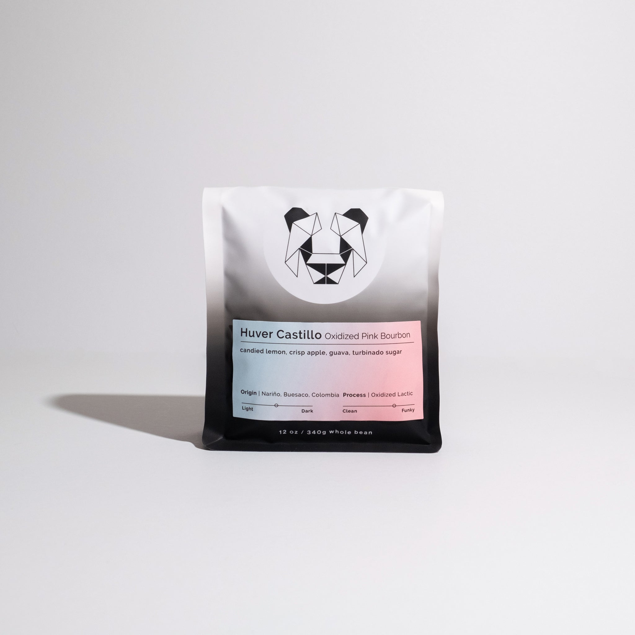 Huver Castillo - Oxidized Pink Bourbon coffee, highlighting its specialty processing methods and distinct fruit flavors from Nariño, Colombia.