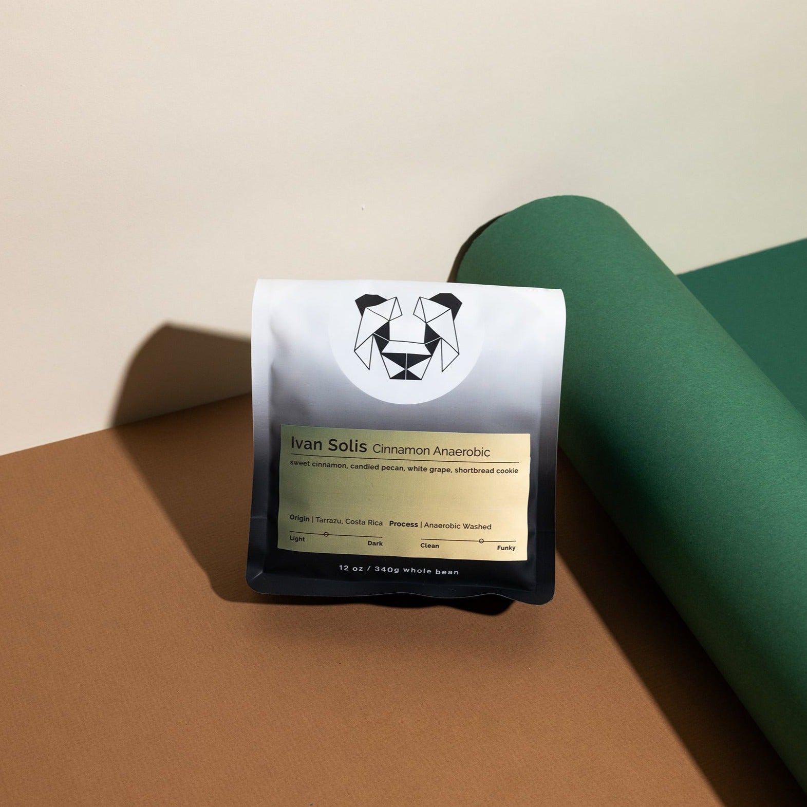 Ivan Solis - Cinnamon Anaerobic coffee, featuring a cinnamon anaerobic washed process, with notes of sweet cinnamon, shortbread cookies, and white grape. Origin: Santa Maria de Dota, Costa Rica.