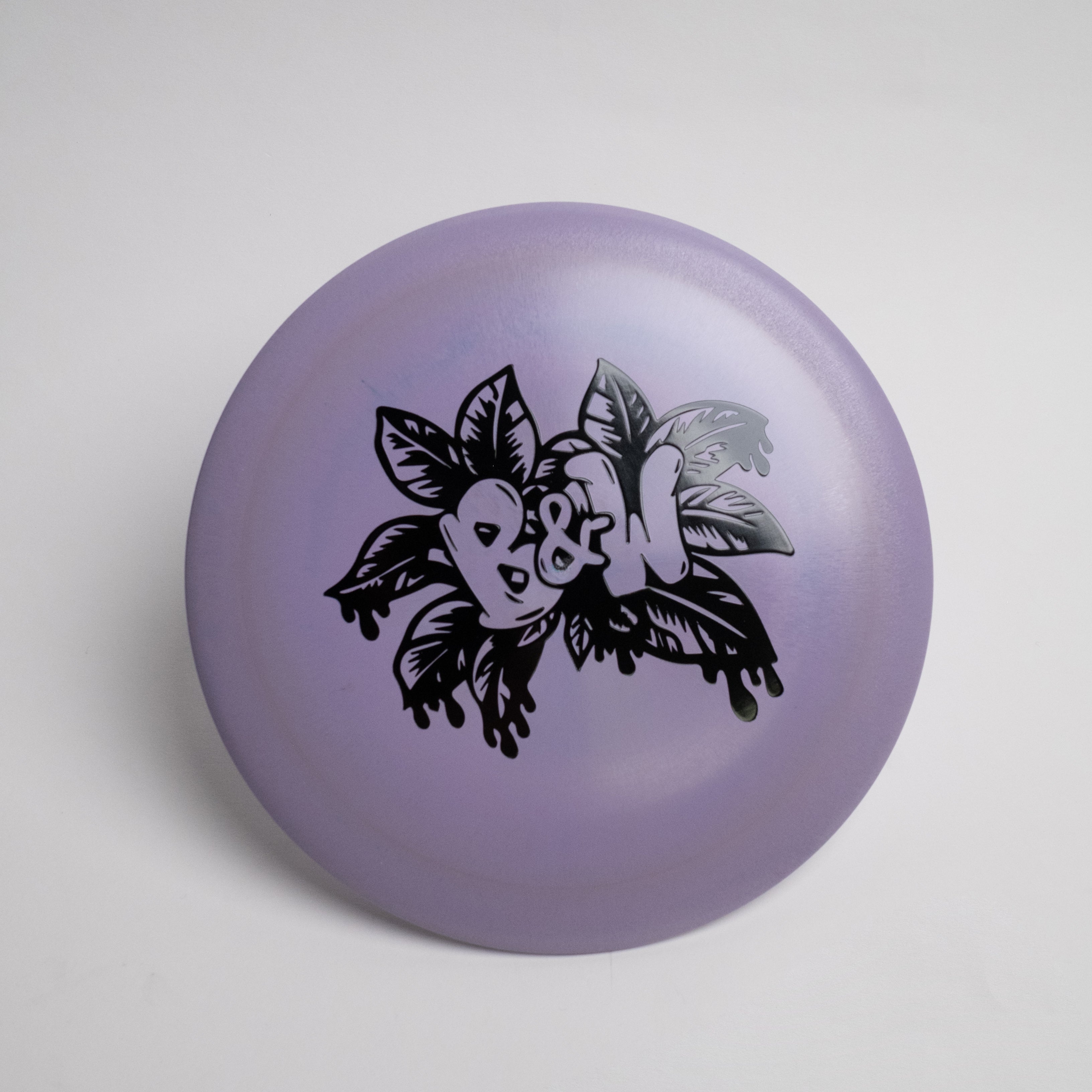 Recycled Avenger SS - Discraft control driver, ideal for beginners and pros, featuring Recycled ESP material for straight, understable flights and comfortable grip.