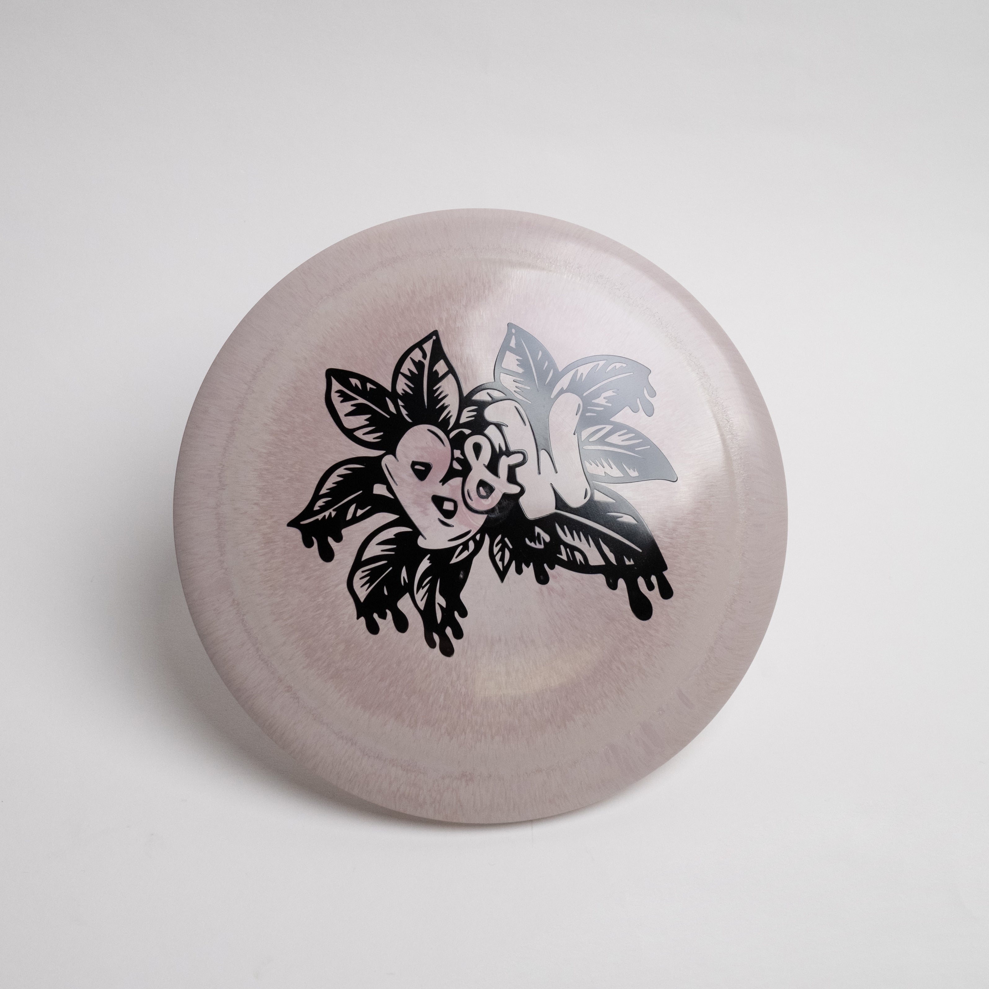 Recycled Scorch - Discraft disc featuring a convex wing and microbead, designed for high-speed, understable flight, enhancing distance and glide.